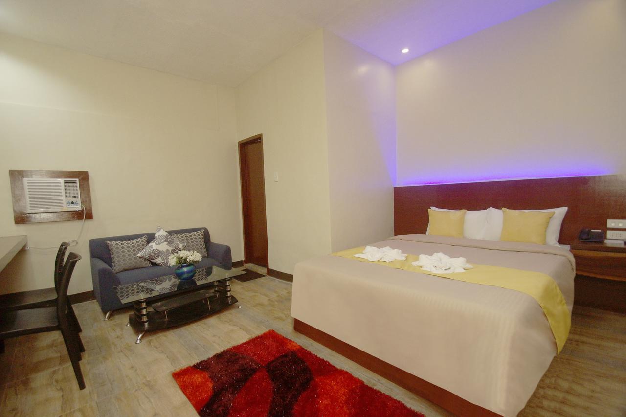 Hacasi Hotel Anibong Exteriör bild